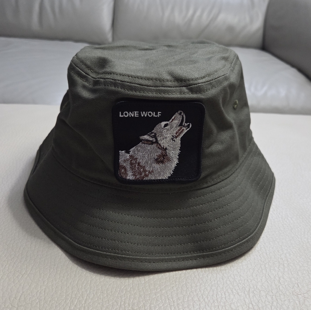 NWT - Goorin Bros. Lone Wolf Adult Bucket Hat - Size M, L